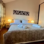 Ioannis Apartment *